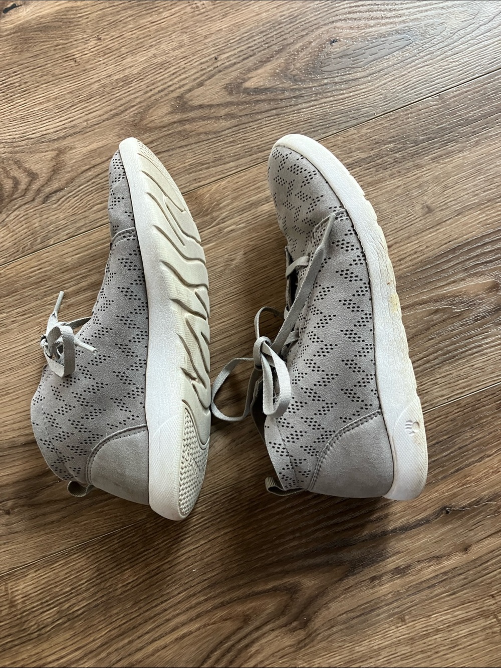 BearPaw Light Gray Perforated Lace-Up Sneakers - Picture 3 of 3